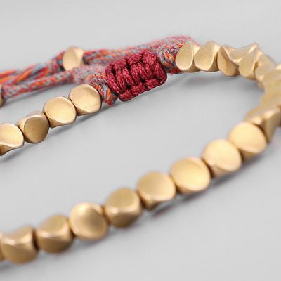 Bracelet en corde de chanceux en coton tressé bouddhiste tibétain fait à la main